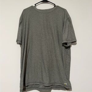 Vuori Men's Gray T-Shirt size:XL
